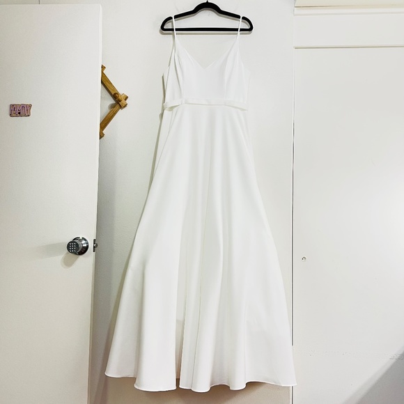 Mac Duggal Ieena 48855 V-Neck Classic A-Line Ballgown - Picture 3 of 12